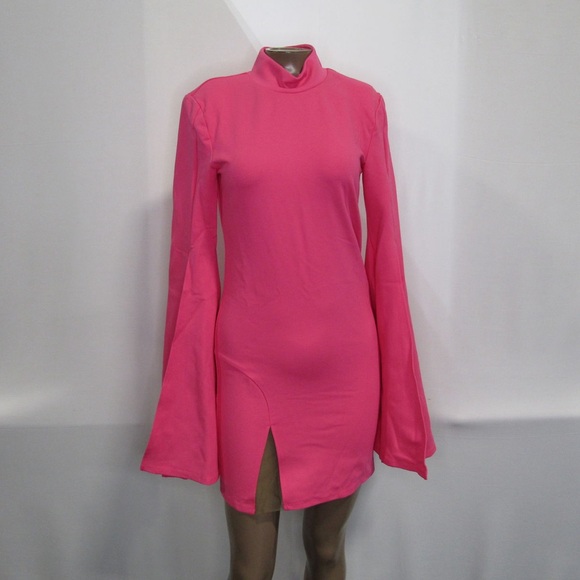 x REVOLVE Mr. Gibson Mini Dress in Hot Pink
Michael Costello - Picture 8 of 8